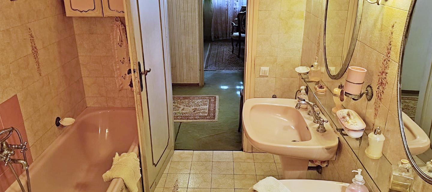 Immagine 32 di Villa in vendita  a San Giuliano Terme