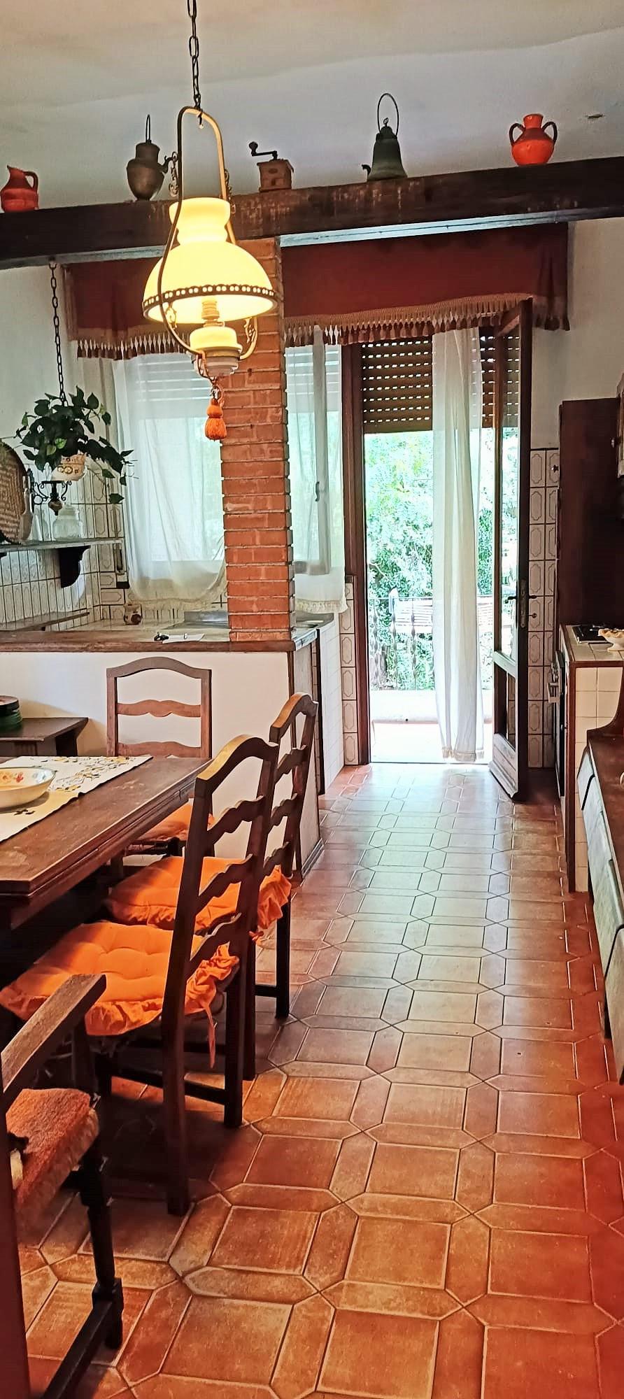 Immagine 13 di Villa in vendita  a San Giuliano Terme