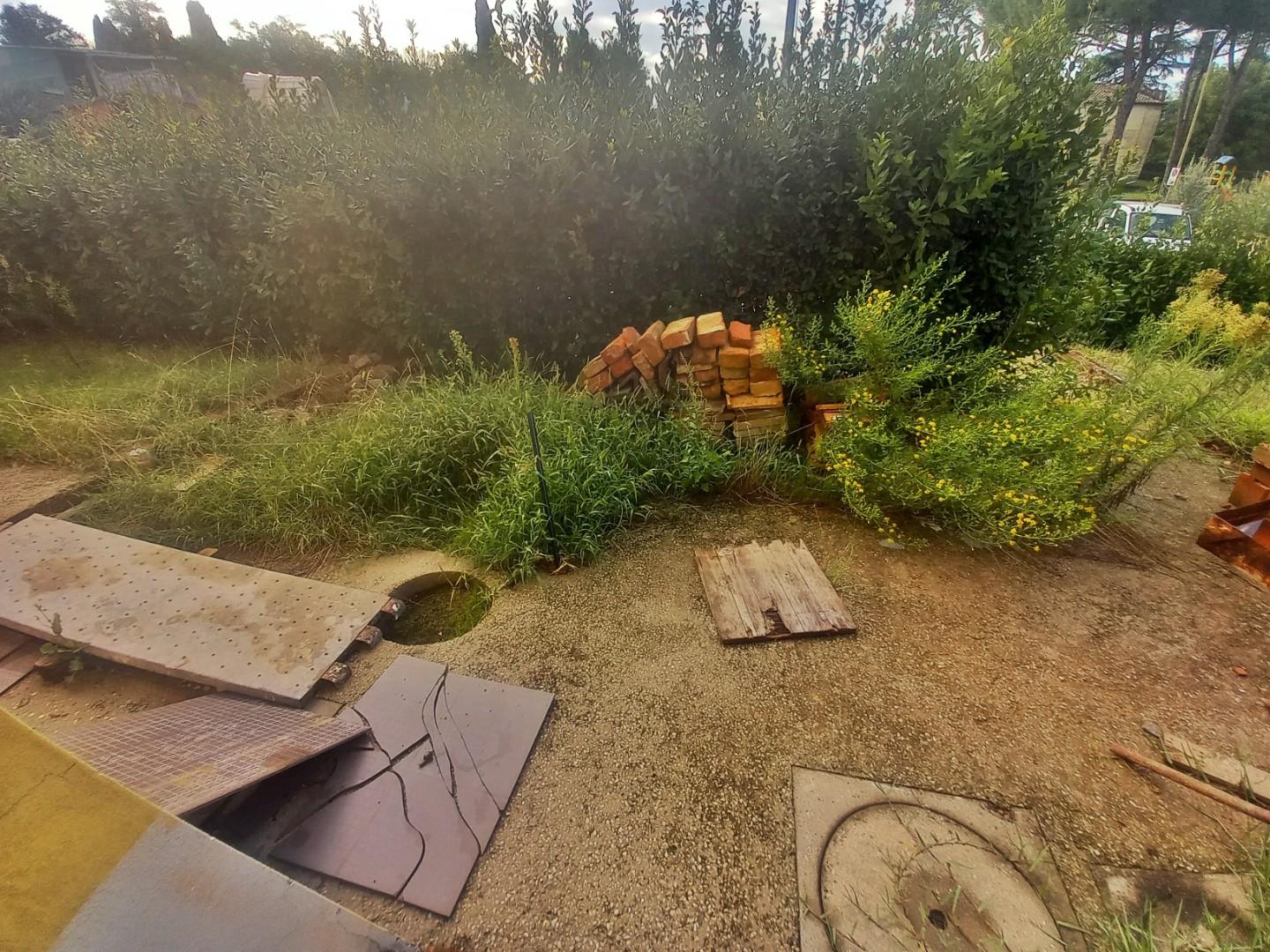 Immagine 24 di Casa bifamiliare in vendita  a Castelfiorentino