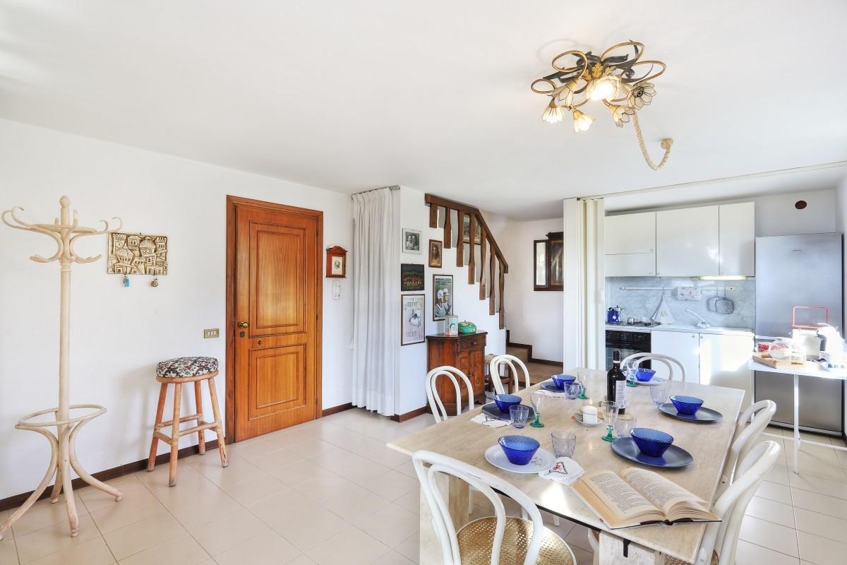 Immagine 7 di Appartamento in vendita  a Rosignano Marittimo