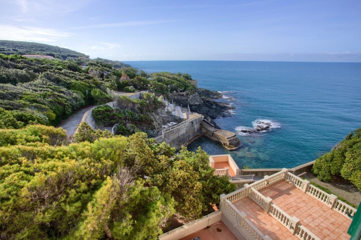 Immagine 10 di Appartamento in vendita  a Rosignano Marittimo