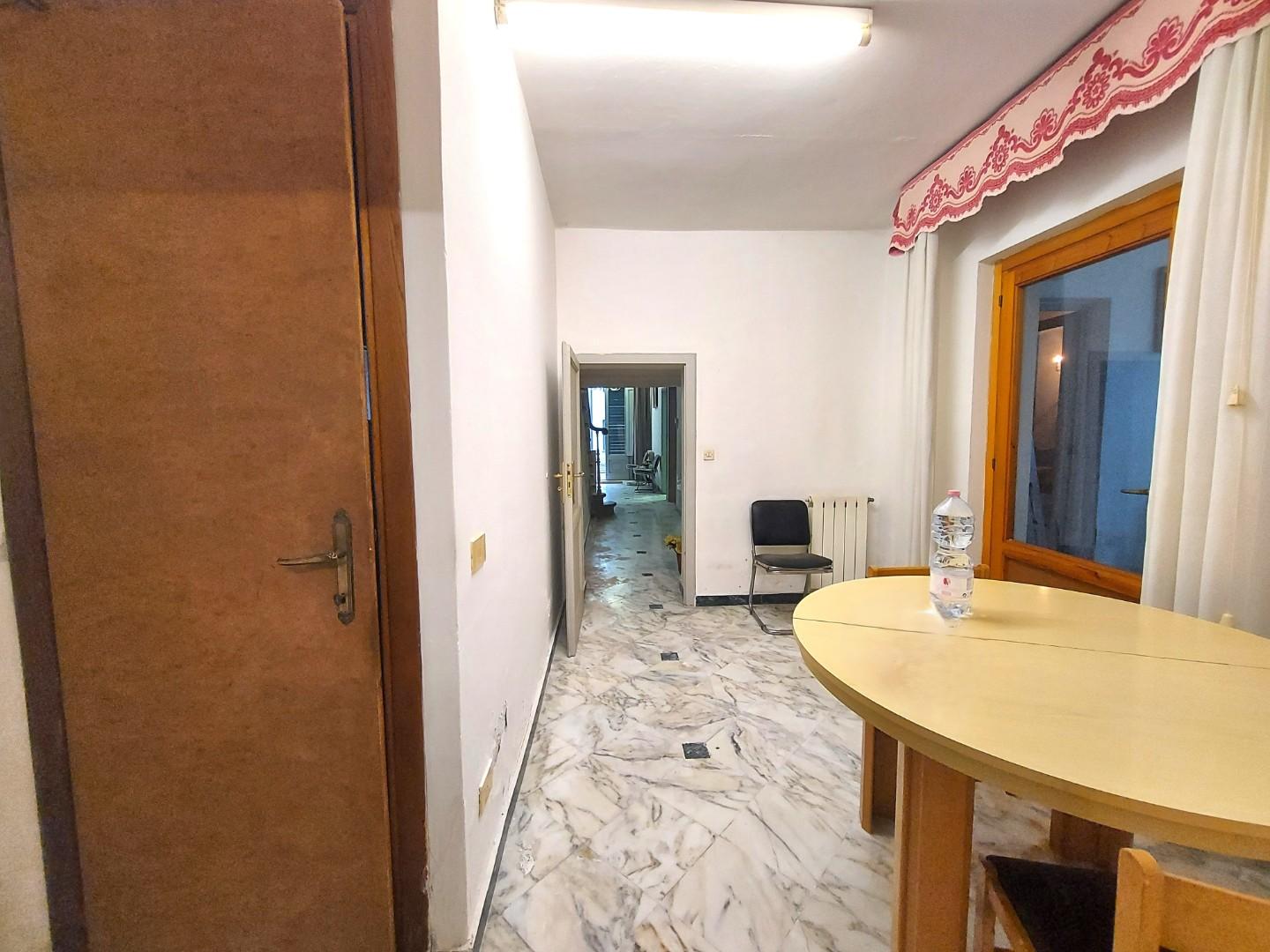 Immagine 5 di Albergo/B&B/Residence in vendita  a Montecatini Terme