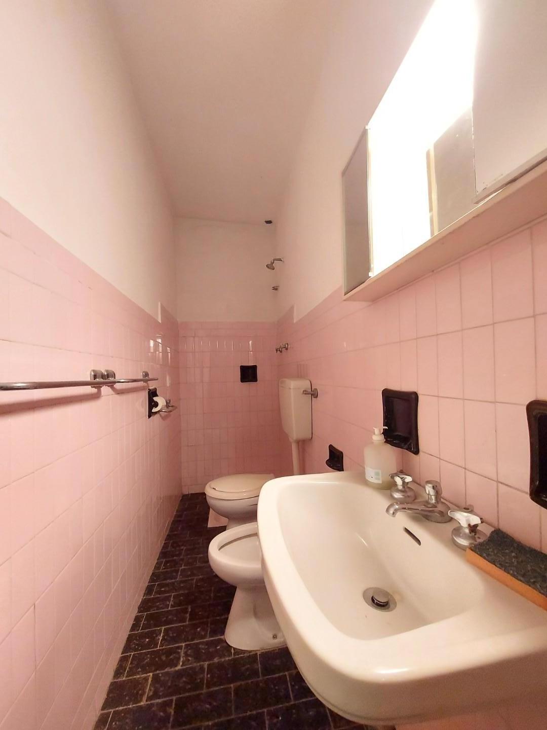 Immagine 22 di Albergo/B&B/Residence in vendita  a Montecatini Terme