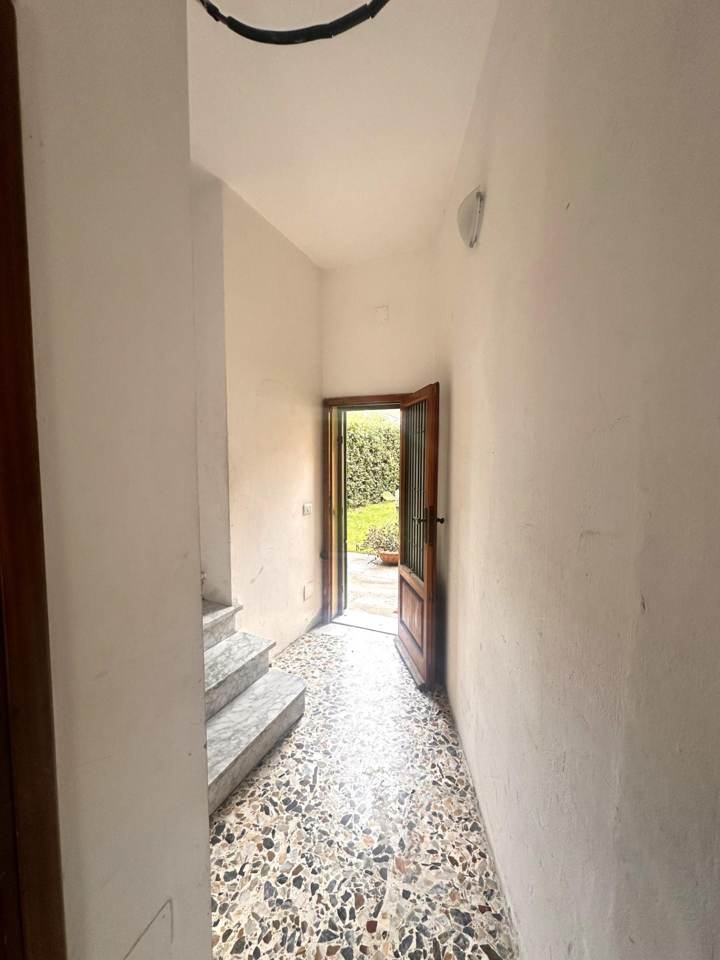 Immagine 28 di Casa semindipendente in vendita  a Vicopisano