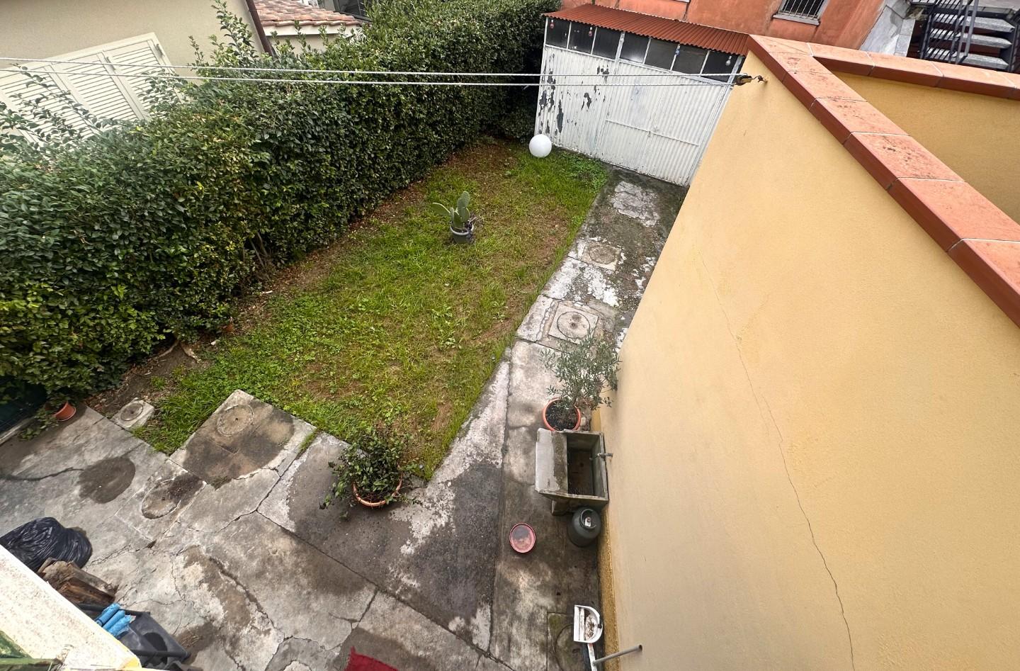 Immagine 10 di Casa semindipendente in vendita  a Vicopisano