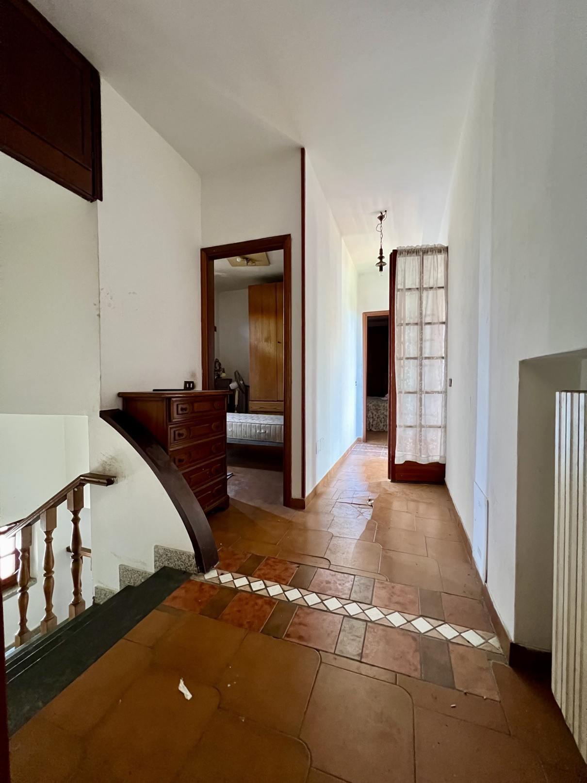 Immagine 12 di Casa bifamiliare in vendita  a Massa