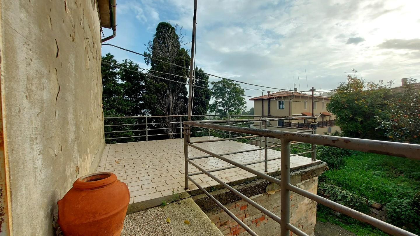 Immagine 17 di Villa in vendita  a Santa Luce