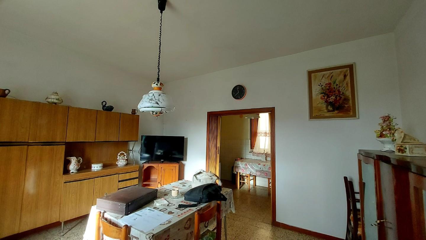 Immagine 6 di Villa in vendita  a Santa Luce
