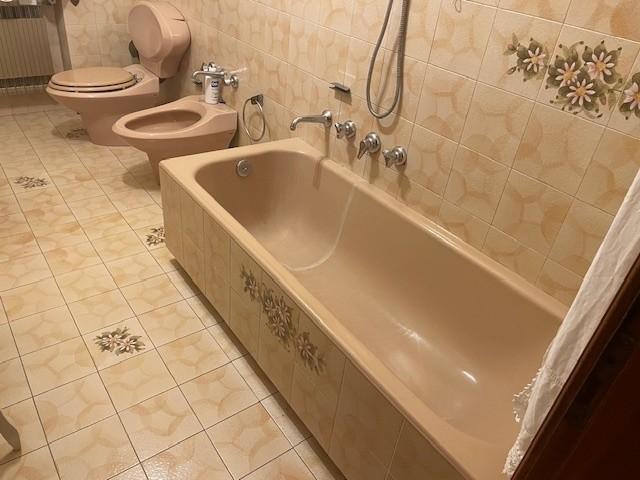 Immagine 24 di Casa semindipendente in vendita  a Massa