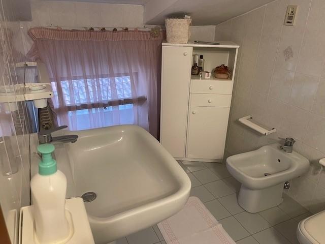 Immagine 61 di Casa semindipendente in vendita  a Massa