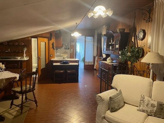 Immagine 36 di Casa semindipendente in vendita  a Massa