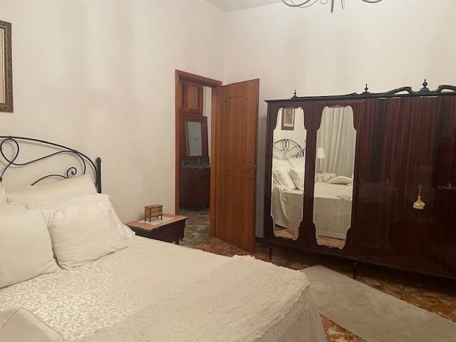 Immagine 17 di Casa semindipendente in vendita  a Massa