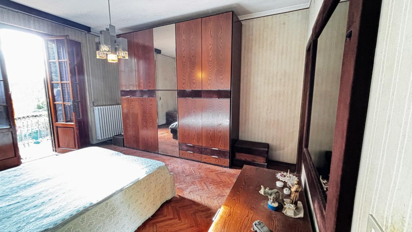 Immagine 15 di Villa in vendita  a Cascina