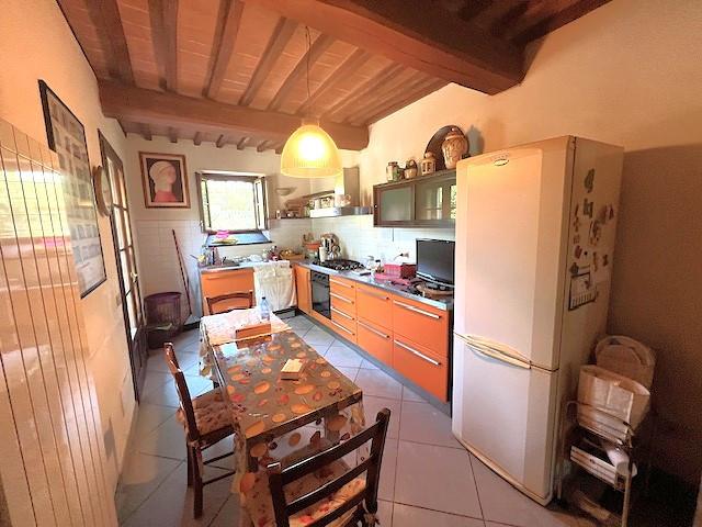 Immagine 7 di Rustico / casale in vendita  a Cascina