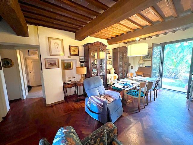 Immagine 5 di Rustico / casale in vendita  a Cascina