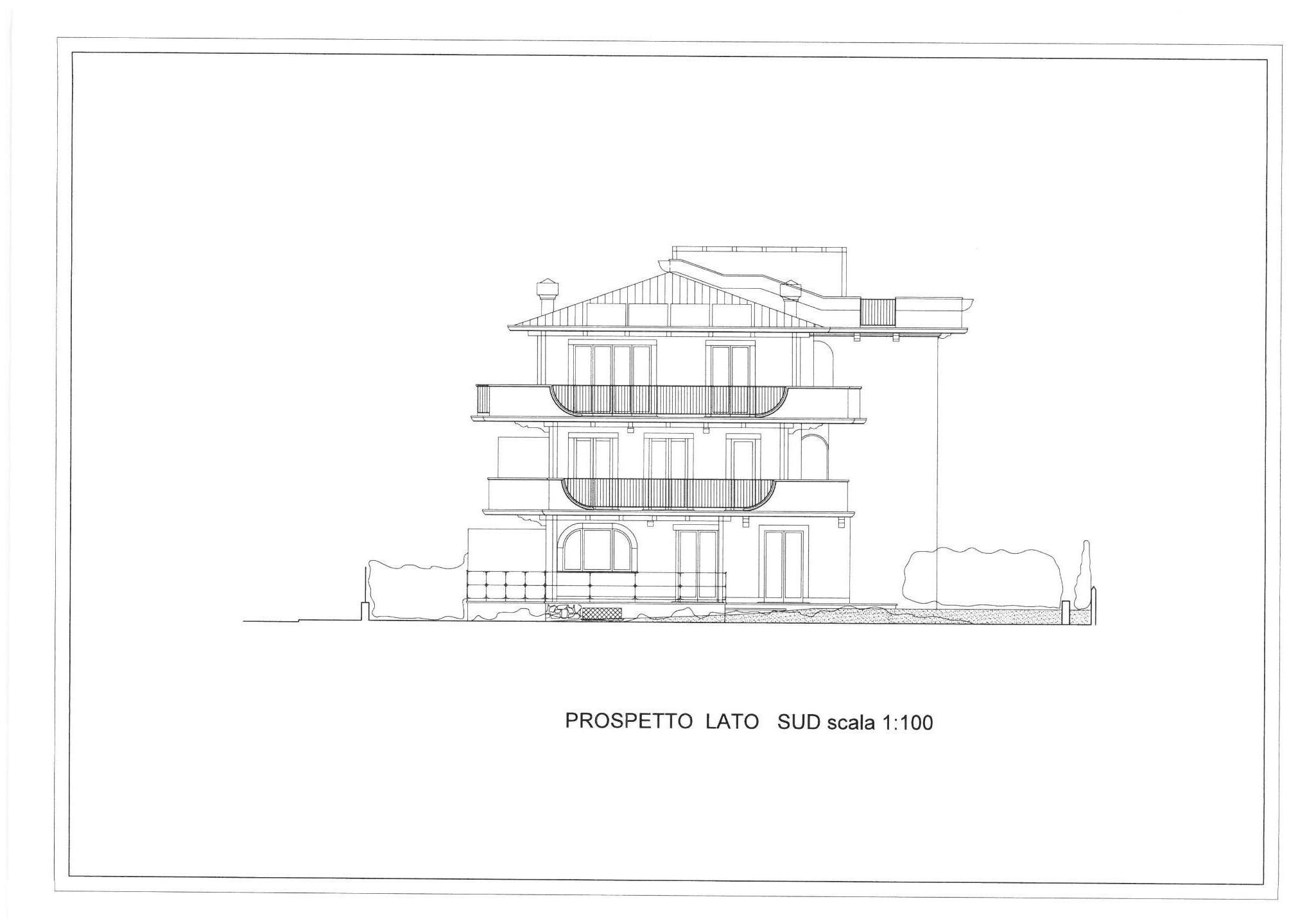 Immagine 6 di Appartamento in vendita  a Viareggio