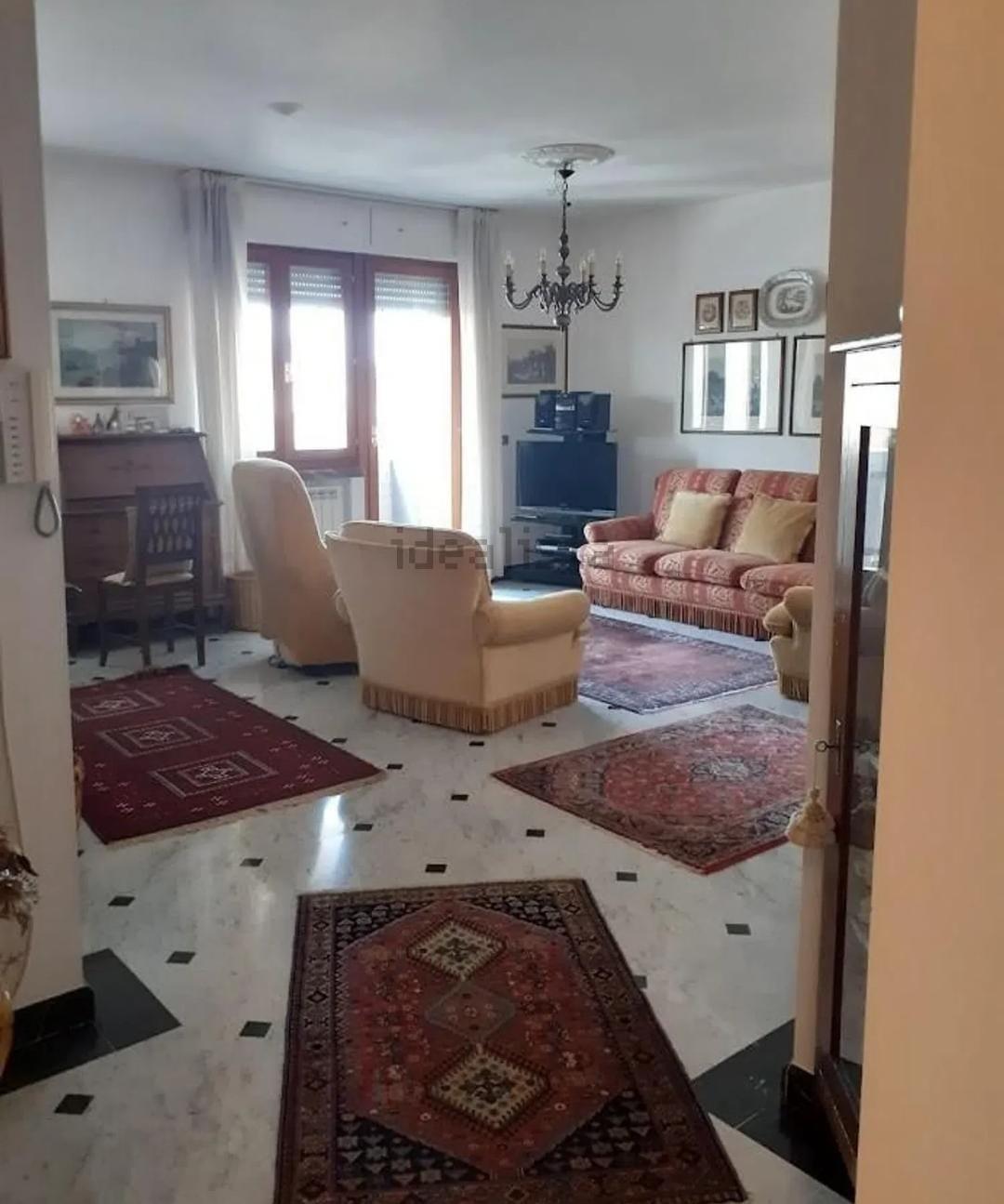 Immagine 13 di Appartamento in vendita  a Carrara