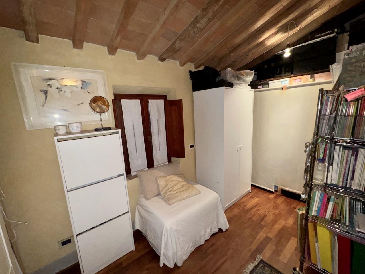 Immagine 34 di Terratetto in vendita  a Calci