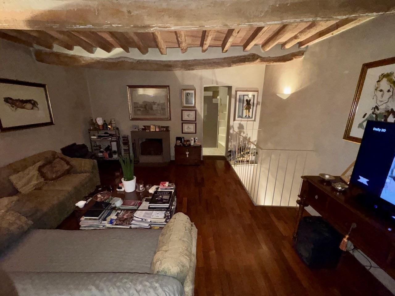 Immagine 19 di Terratetto in vendita  a Calci