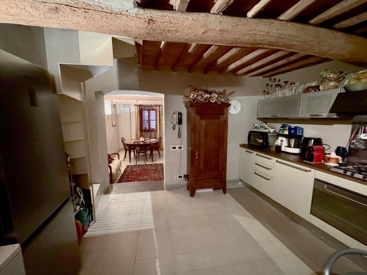 Immagine 9 di Terratetto in vendita  a Calci