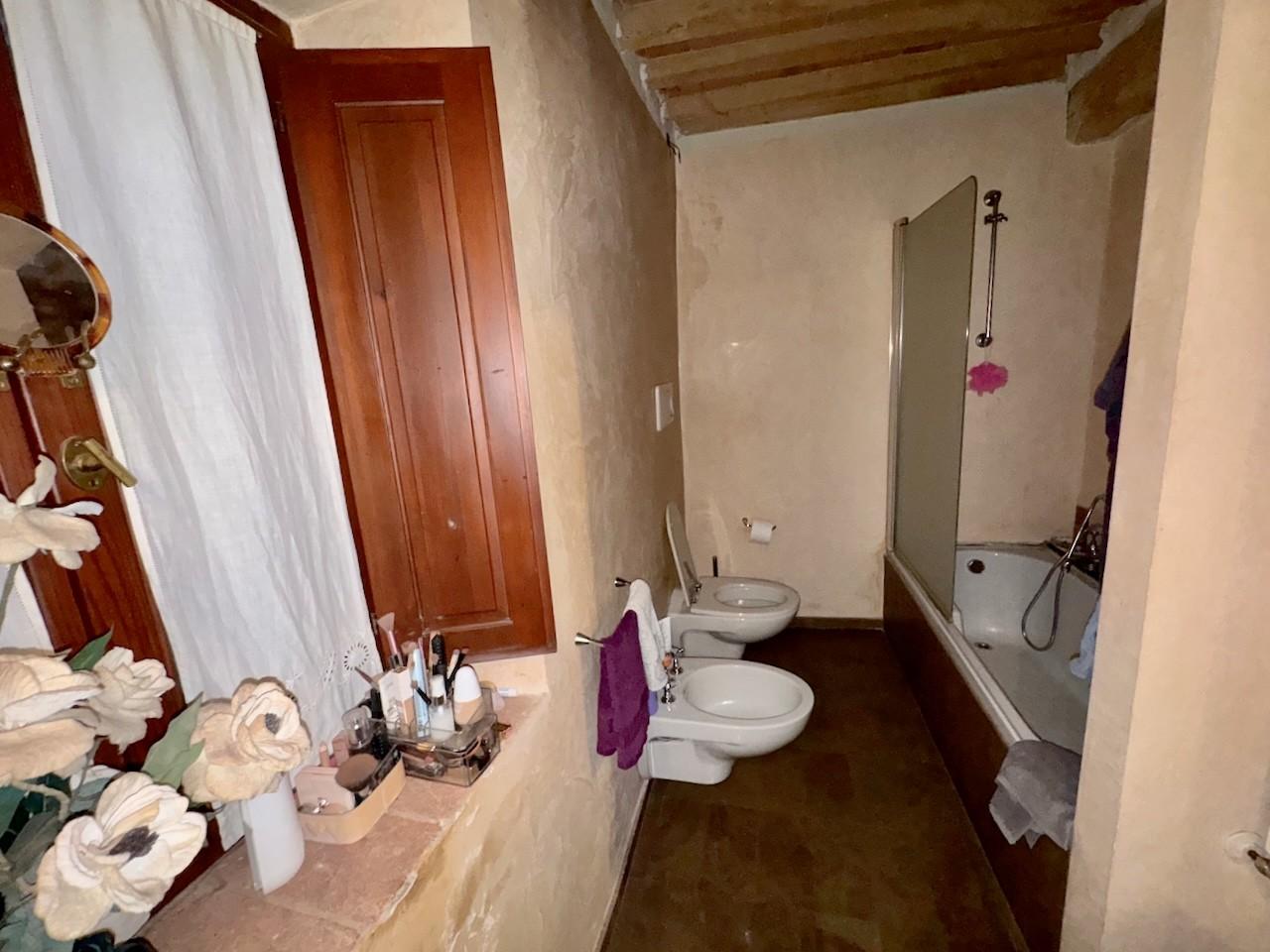 Immagine 28 di Terratetto in vendita  a Calci