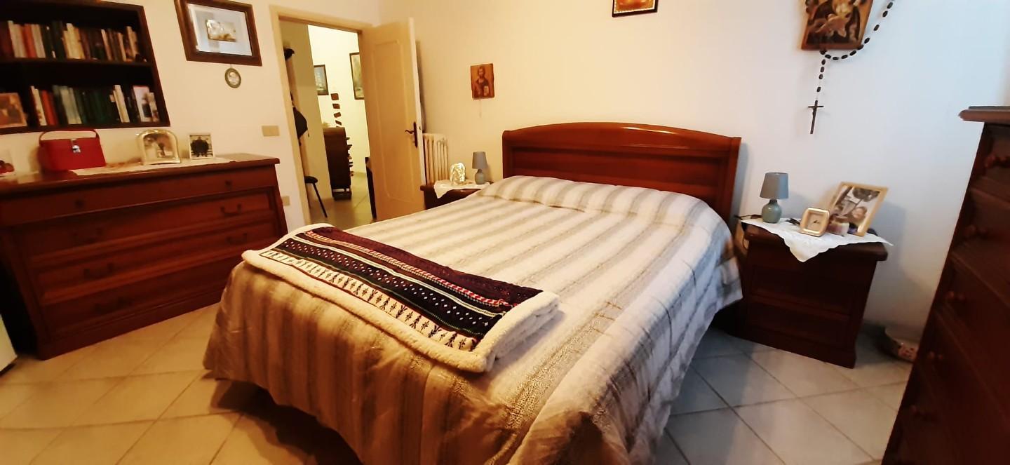 Immagine 8 di Appartamento in vendita  a Cecina