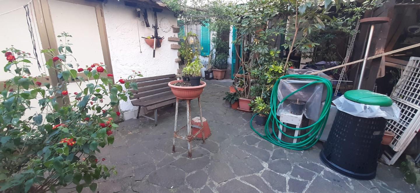 Immagine 14 di Appartamento in vendita  a Cecina