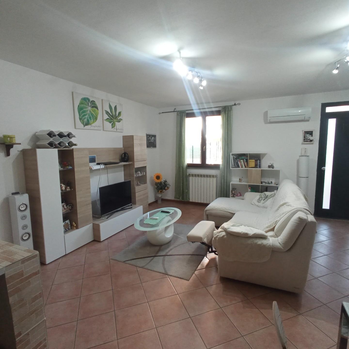 Immagine 2 di Terratetto in vendita  a Montopoli In Val D'arno