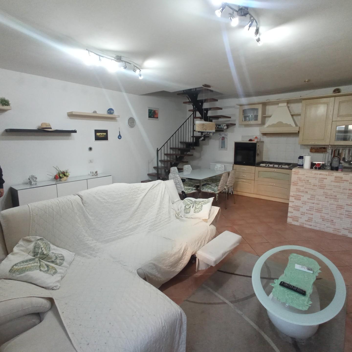 Immagine 5 di Terratetto in vendita  a Montopoli In Val D'arno