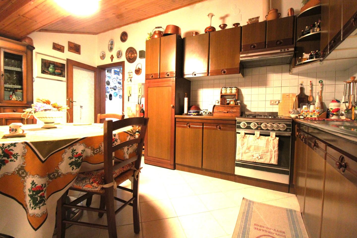 Immagine 5 di Porzione di casa in vendita  a Casciana Terme Lari