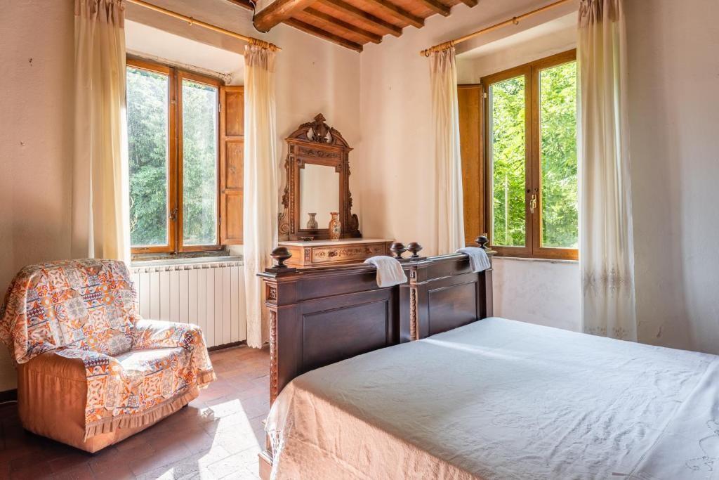 Immagine 11 di Villa in vendita  a Borgo A Mozzano