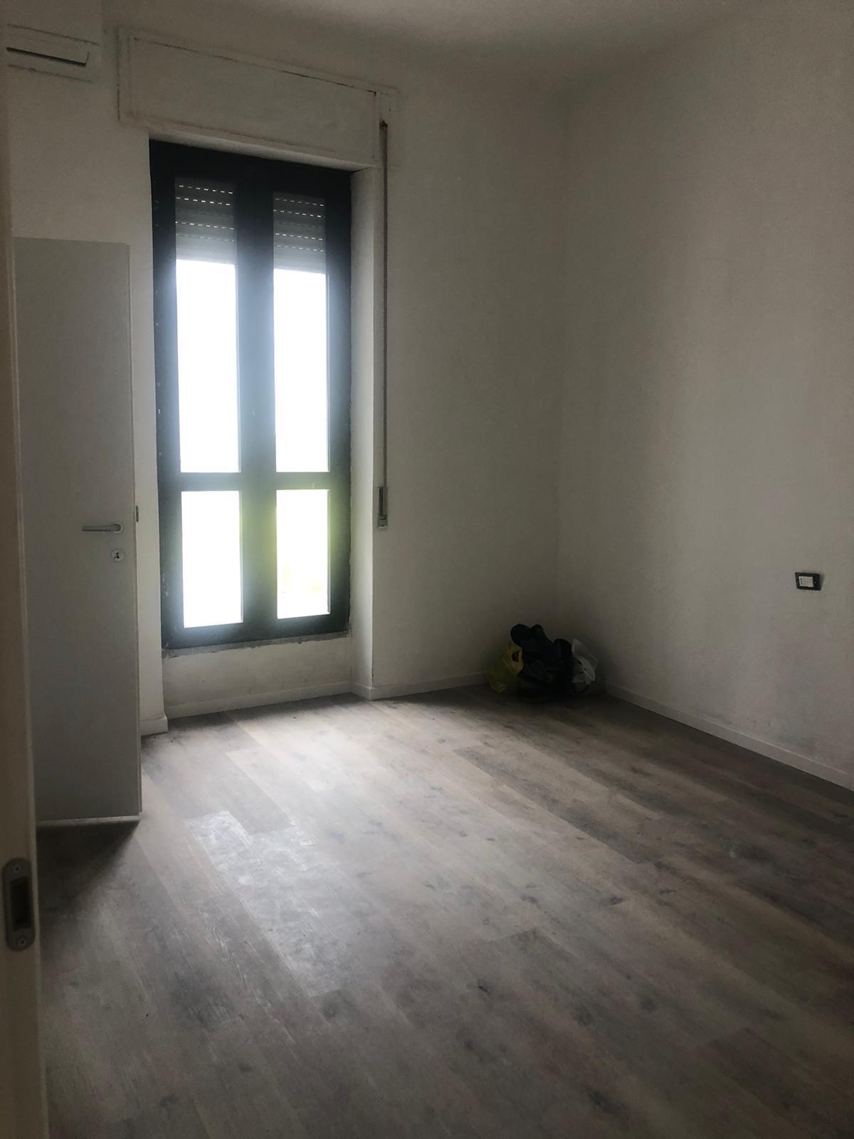 Immagine 10 di Appartamento in vendita  a Viareggio