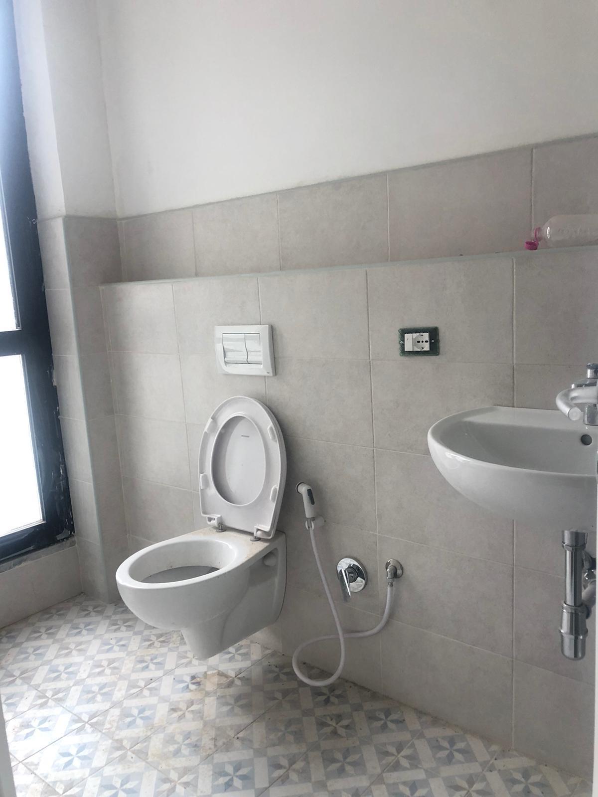 Immagine 6 di Appartamento in vendita  a Viareggio