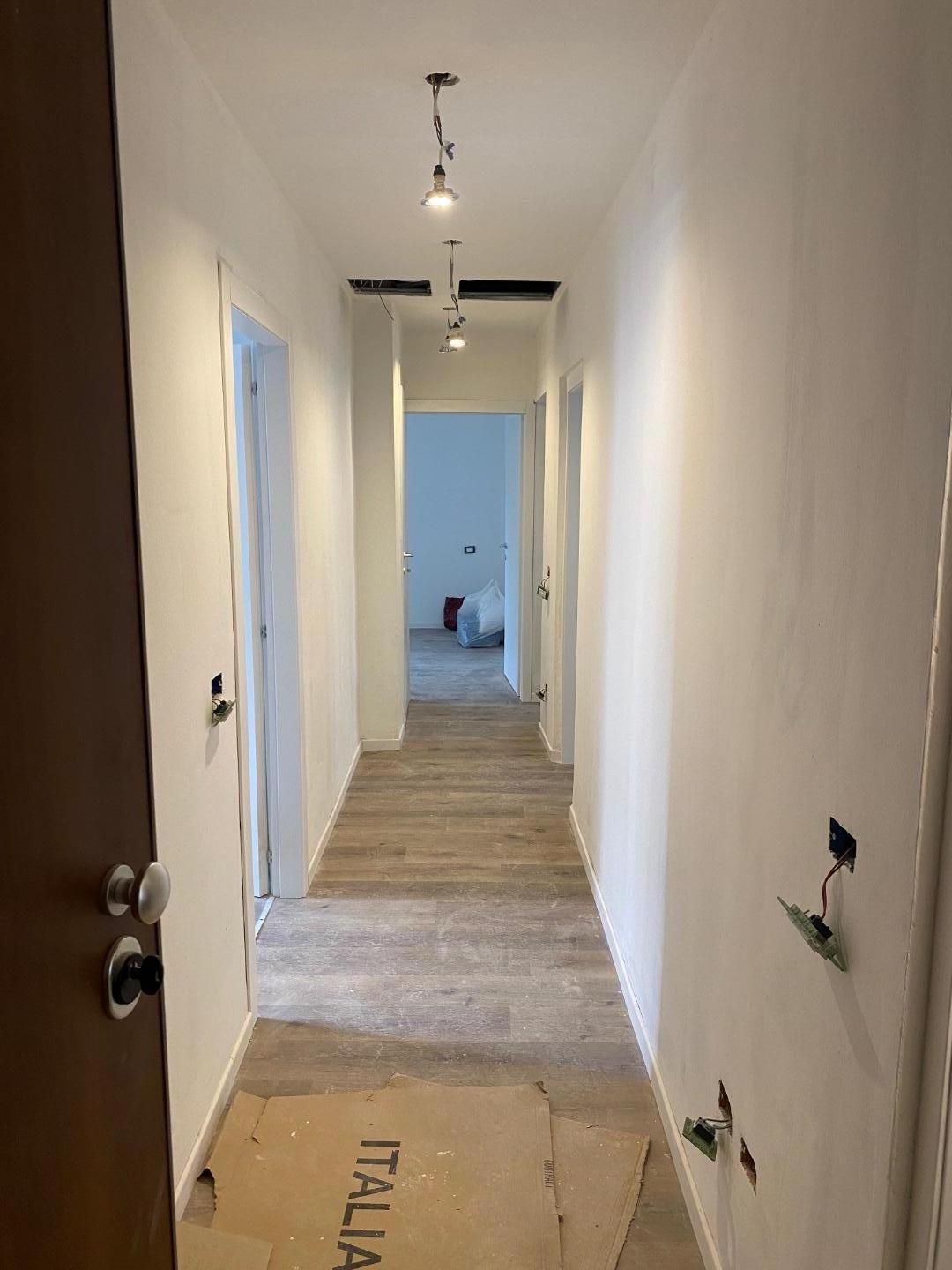 Immagine 20 di Appartamento in vendita  a Viareggio