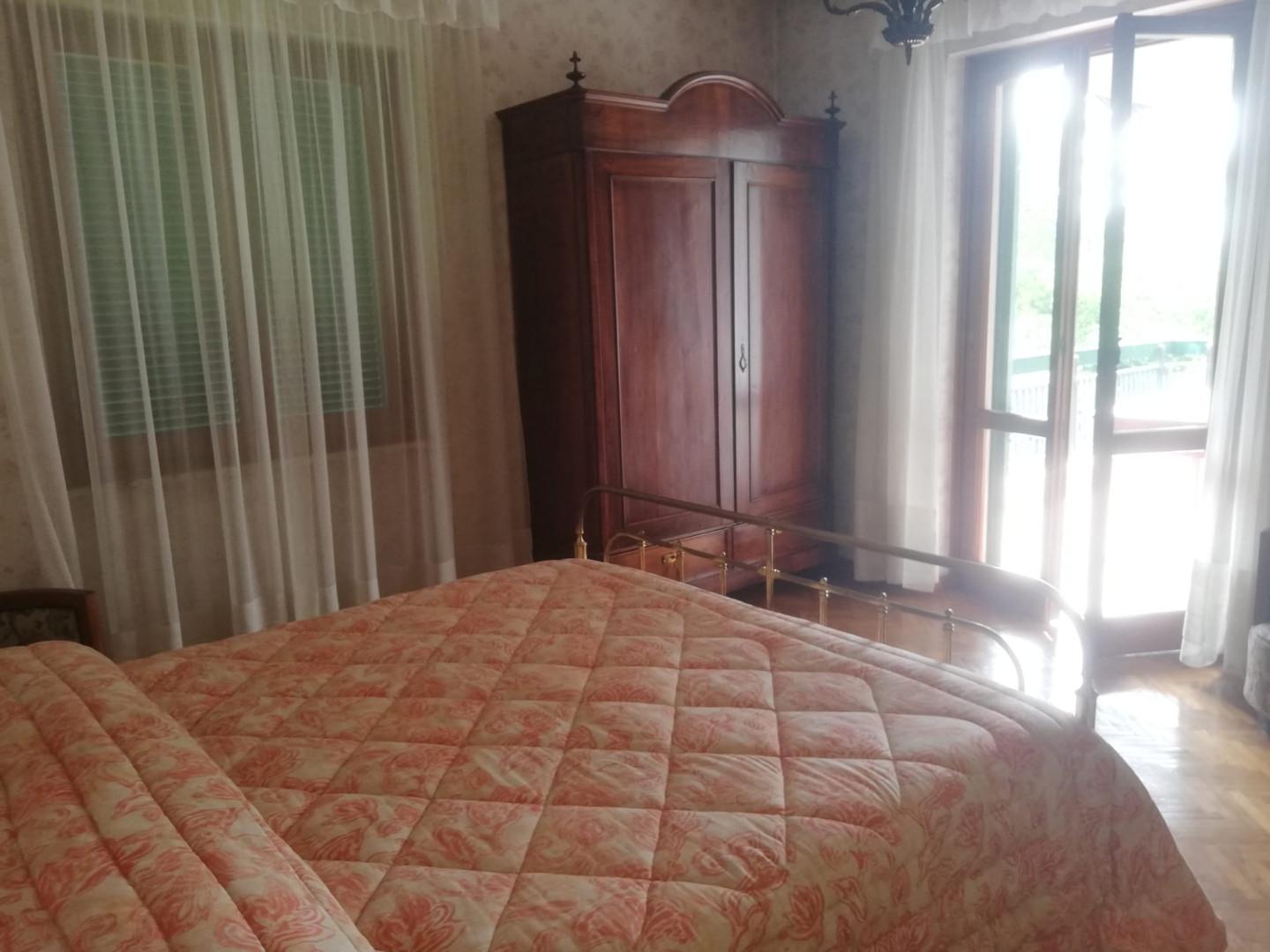 Immagine 15 di Appartamento in vendita  a Massa