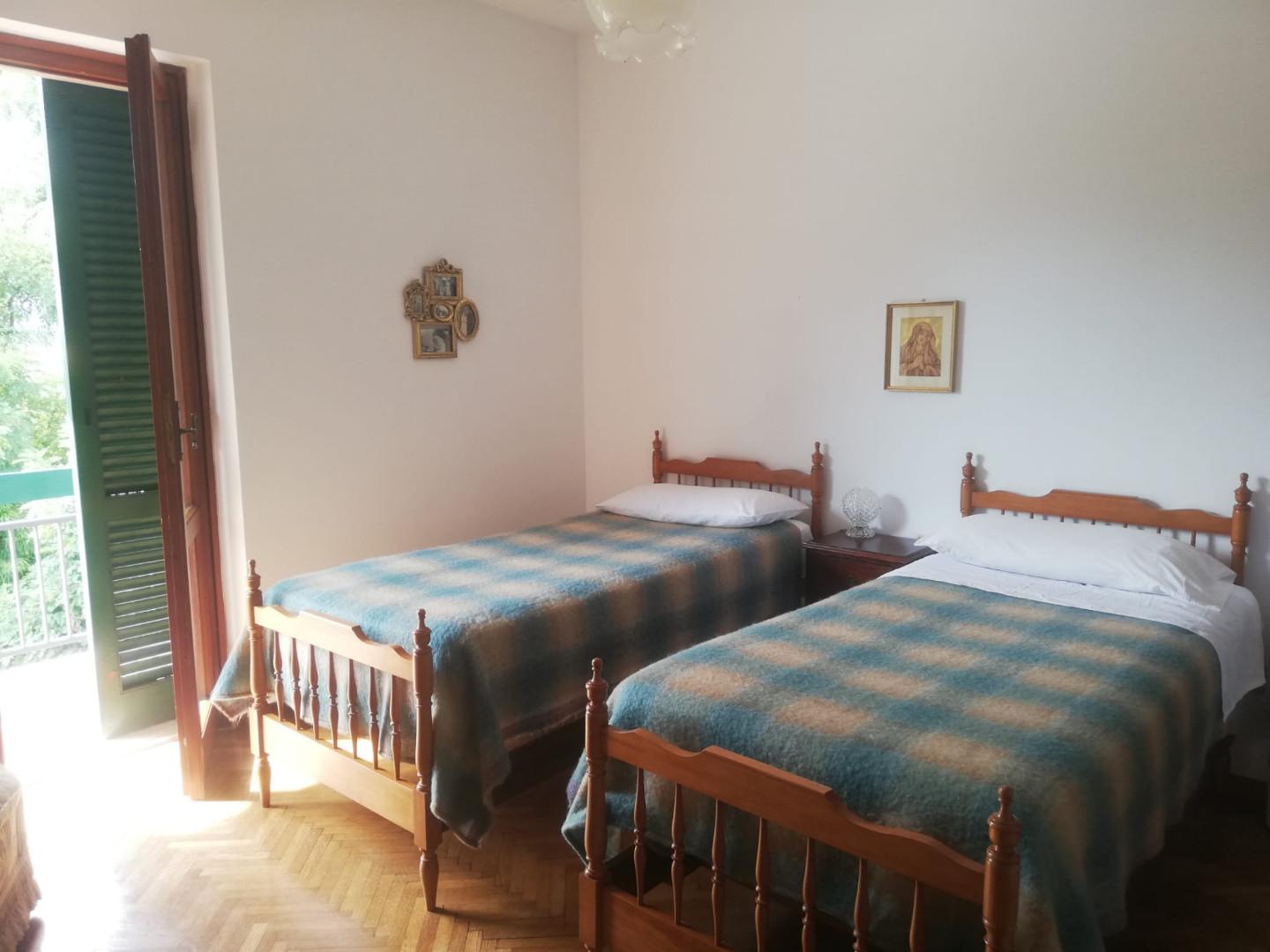 Immagine 11 di Appartamento in vendita  a Massa