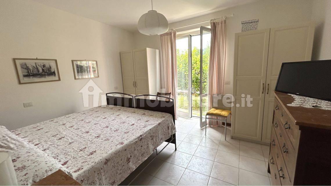 Immagine 21 di Appartamento in vendita  a Ameglia