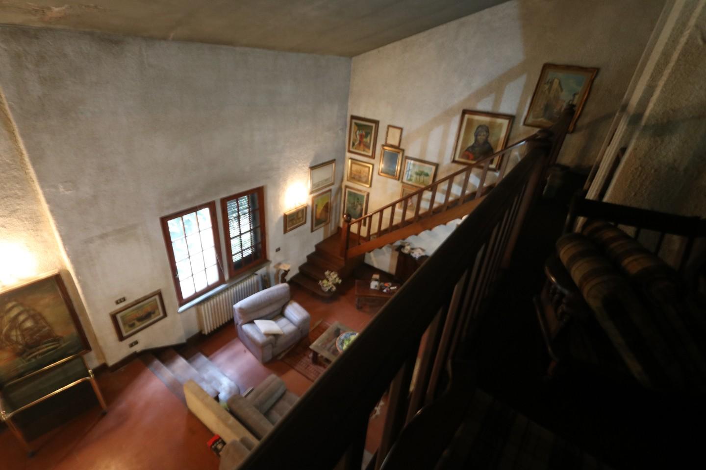 Immagine 7 di Villa in vendita  a Cascina