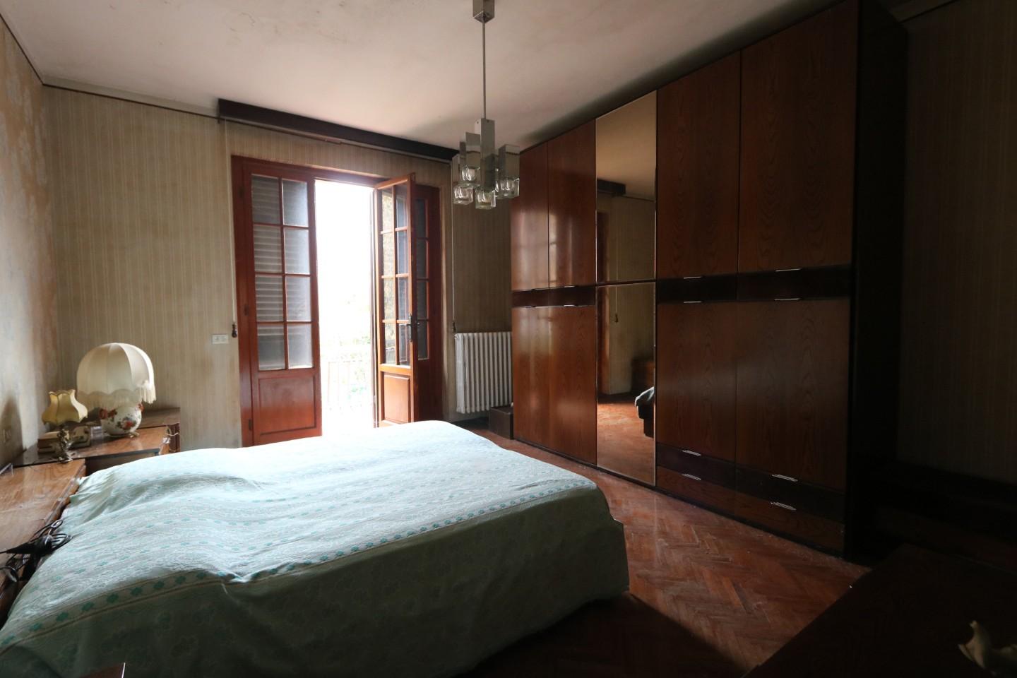 Immagine 12 di Villa in vendita  a Cascina