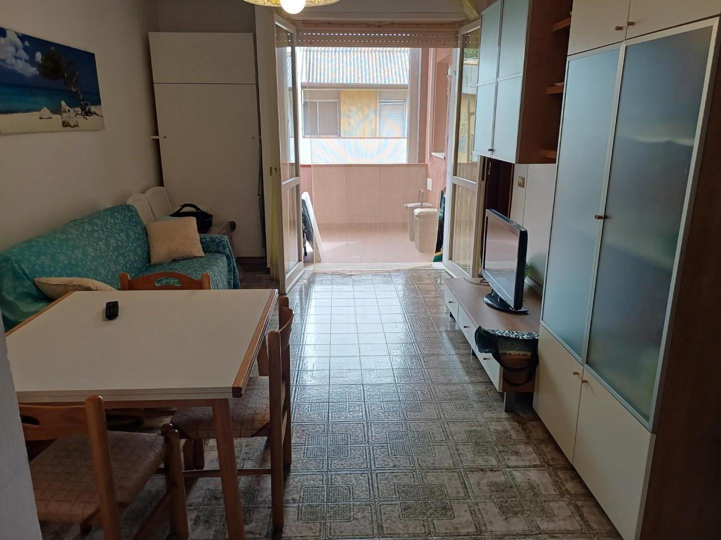 Immagine 5 di Appartamento in vendita  a Ortonovo