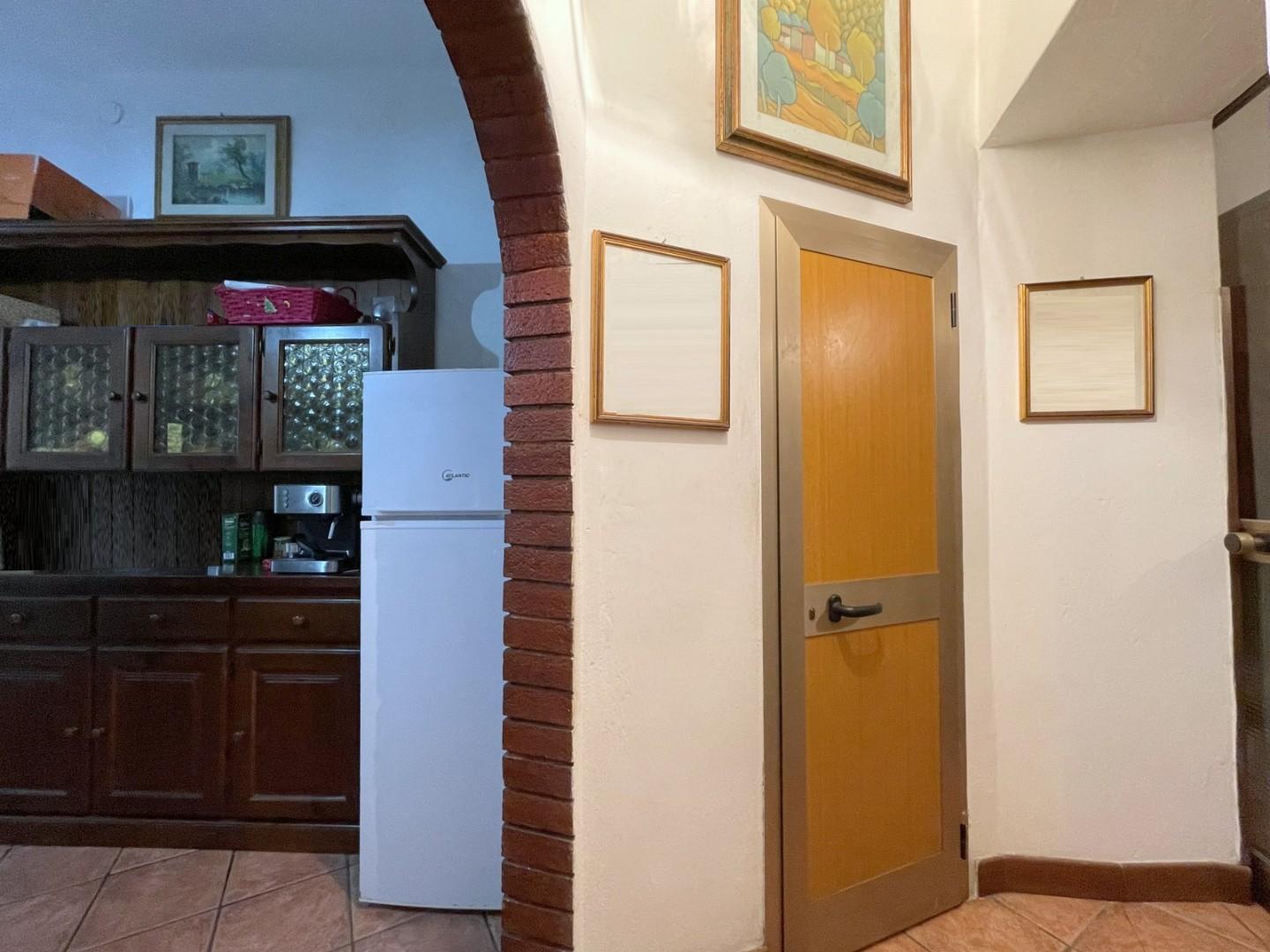 Immagine 3 di Terratetto in vendita  a Montignoso