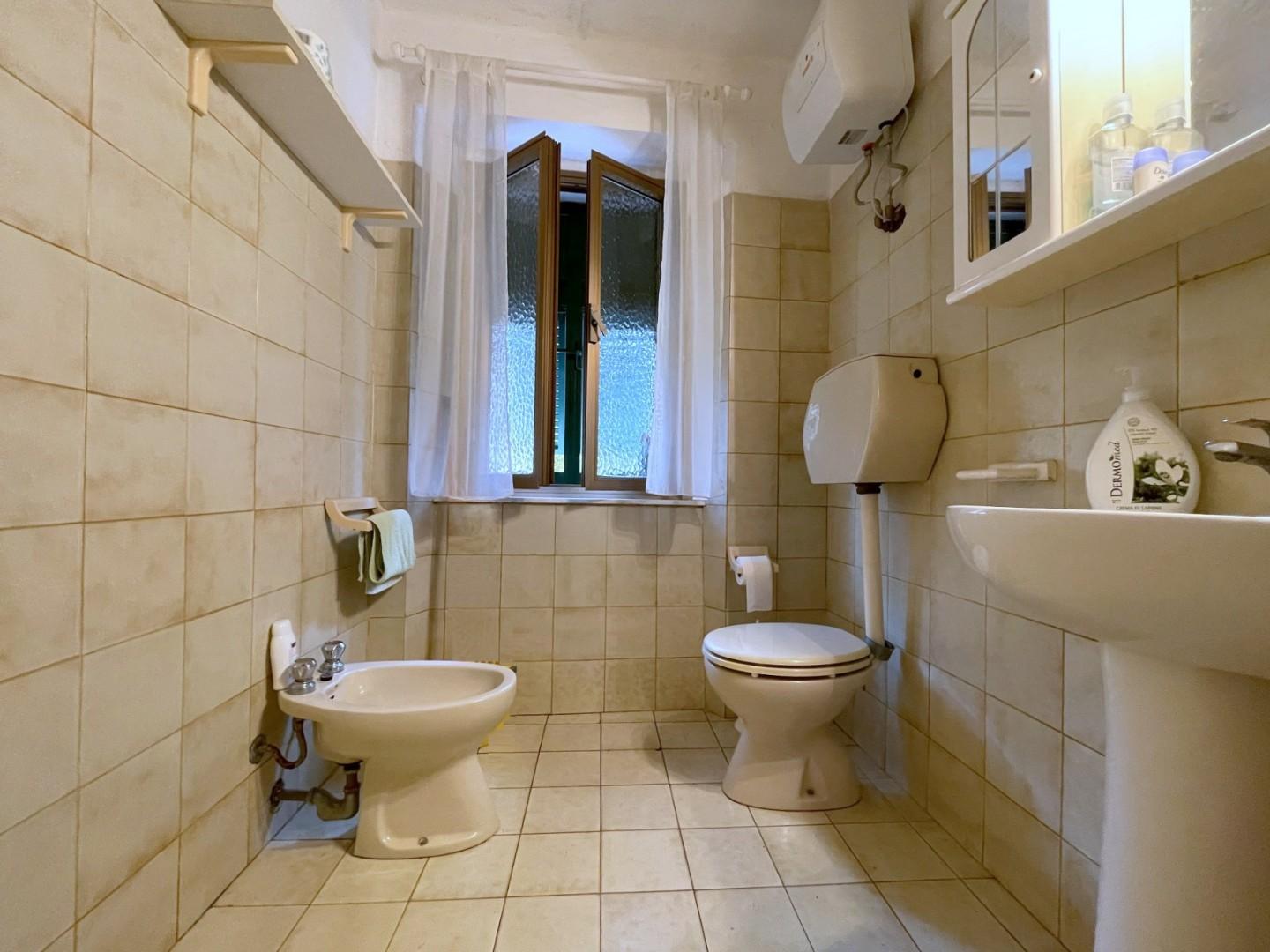 Immagine 22 di Terratetto in vendita  a Montignoso