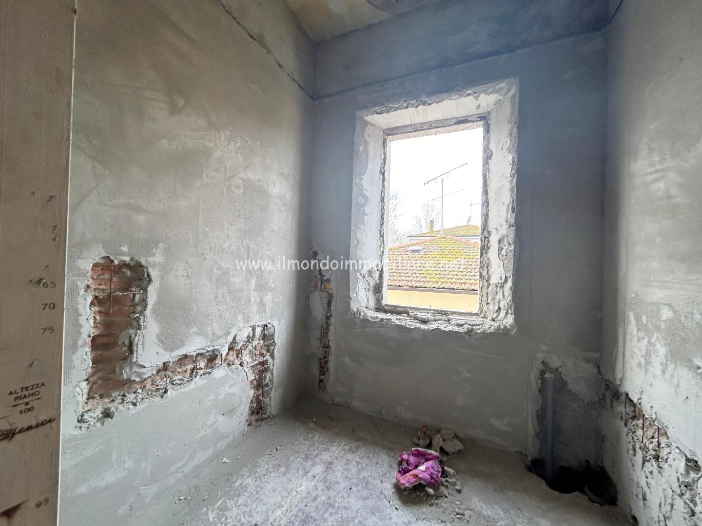 Immagine 12 di Appartamento in vendita  a Rosignano Marittimo