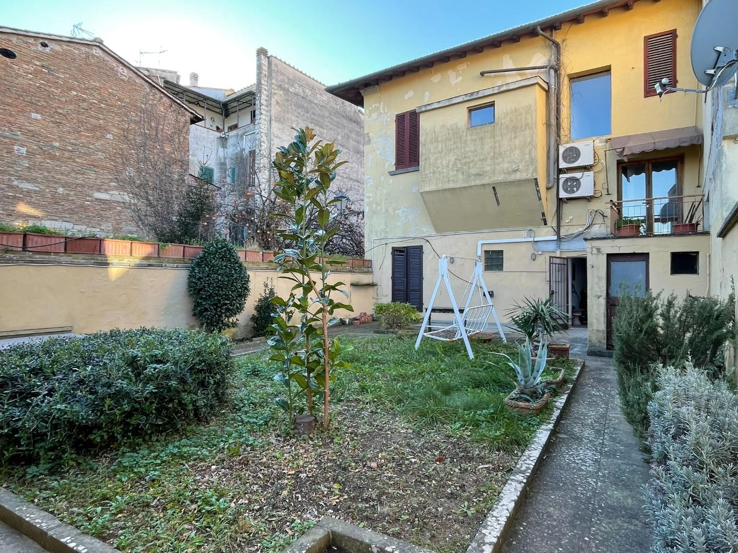 Immagine 61 di Terratetto in vendita  a San Miniato