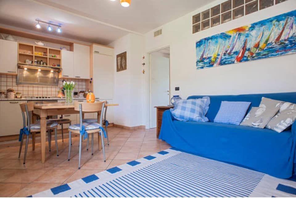 Immagine 14 di Appartamento in vendita  a Ameglia