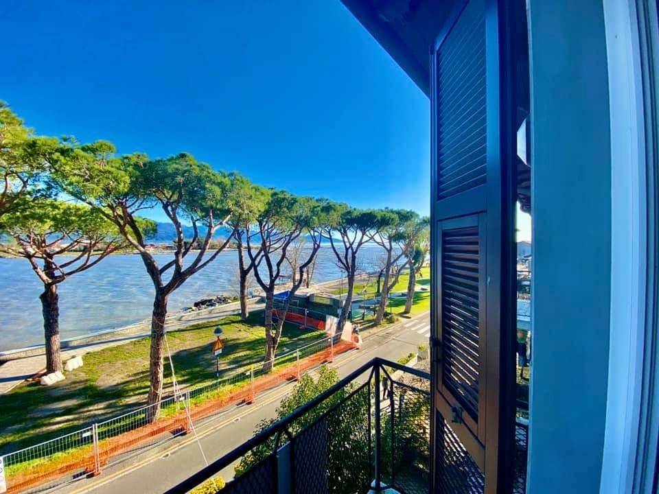 Immagine 2 di Appartamento in vendita  a Ameglia