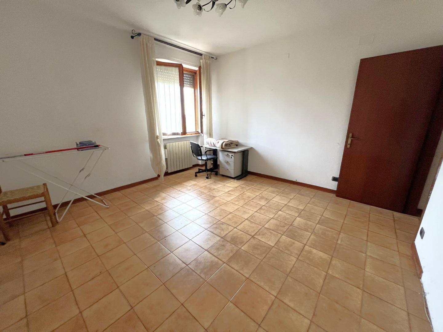 Immagine 18 di Appartamento in vendita  a Cascina