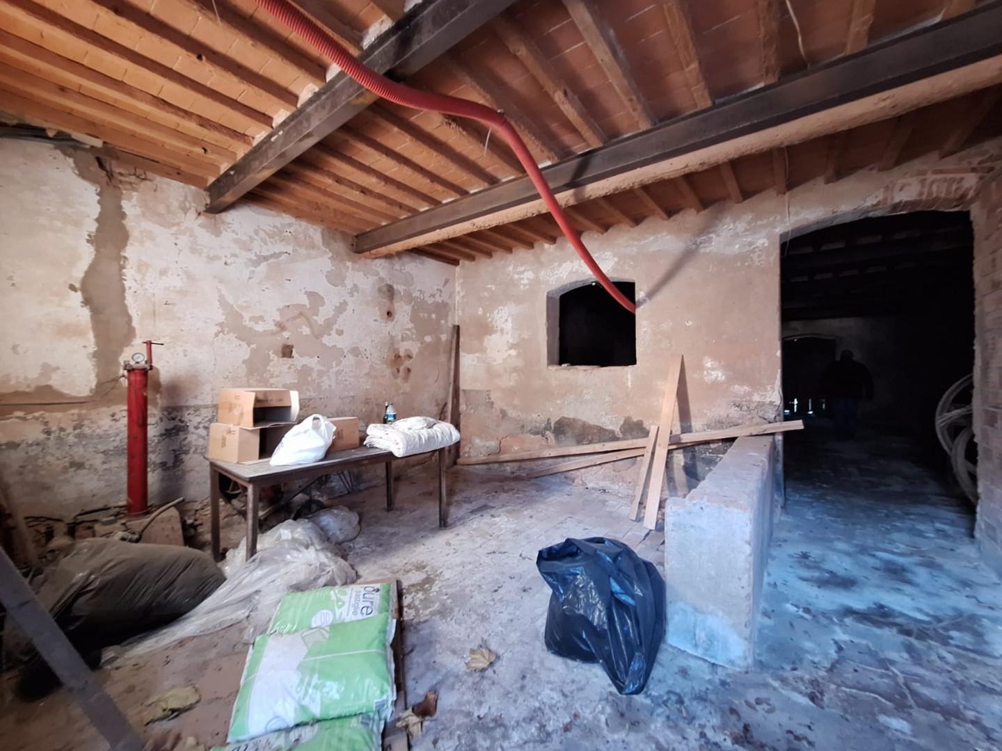 Immagine 24 di Rustico / casale in vendita  a Cascina