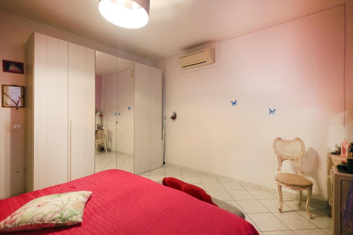 Immagine 20 di Villa in vendita  a Cascina