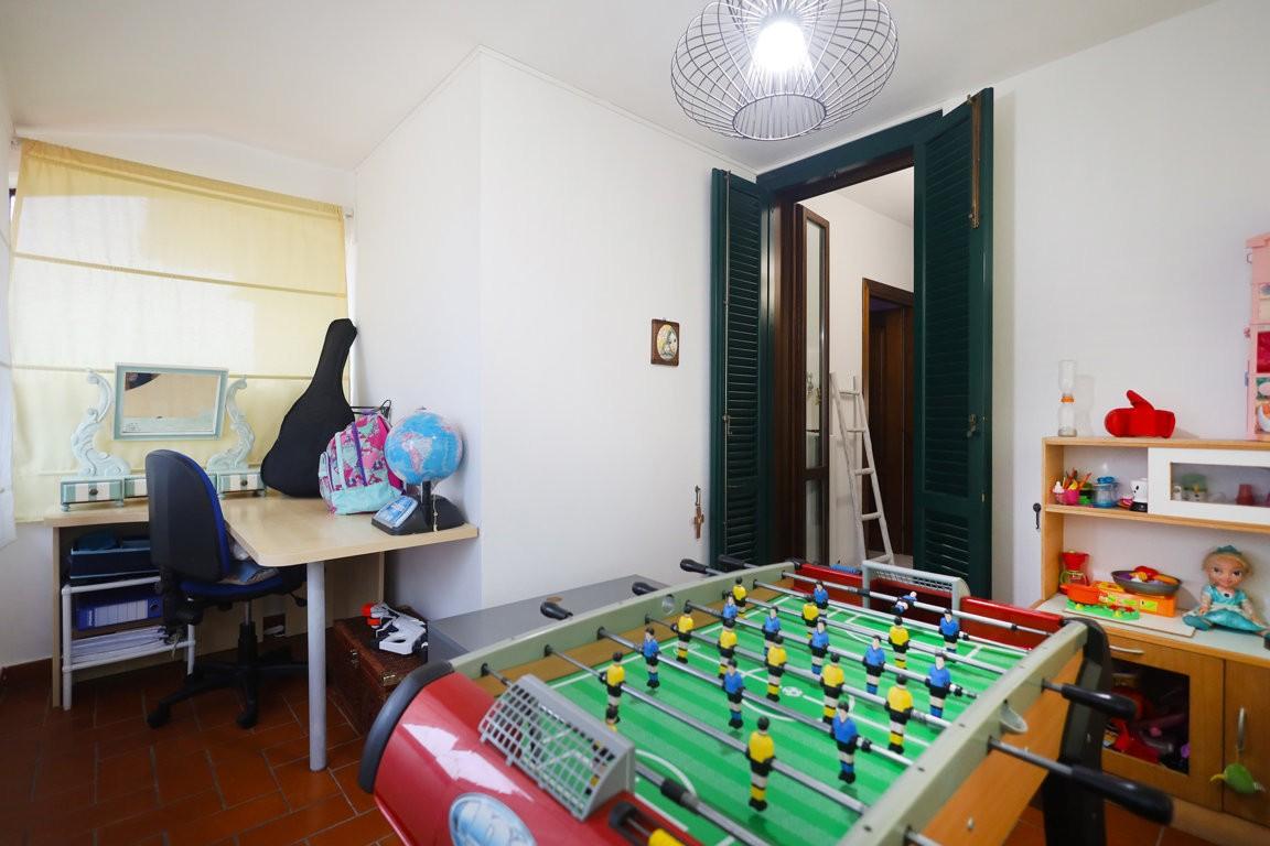 Immagine 24 di Villa in vendita  a Cascina